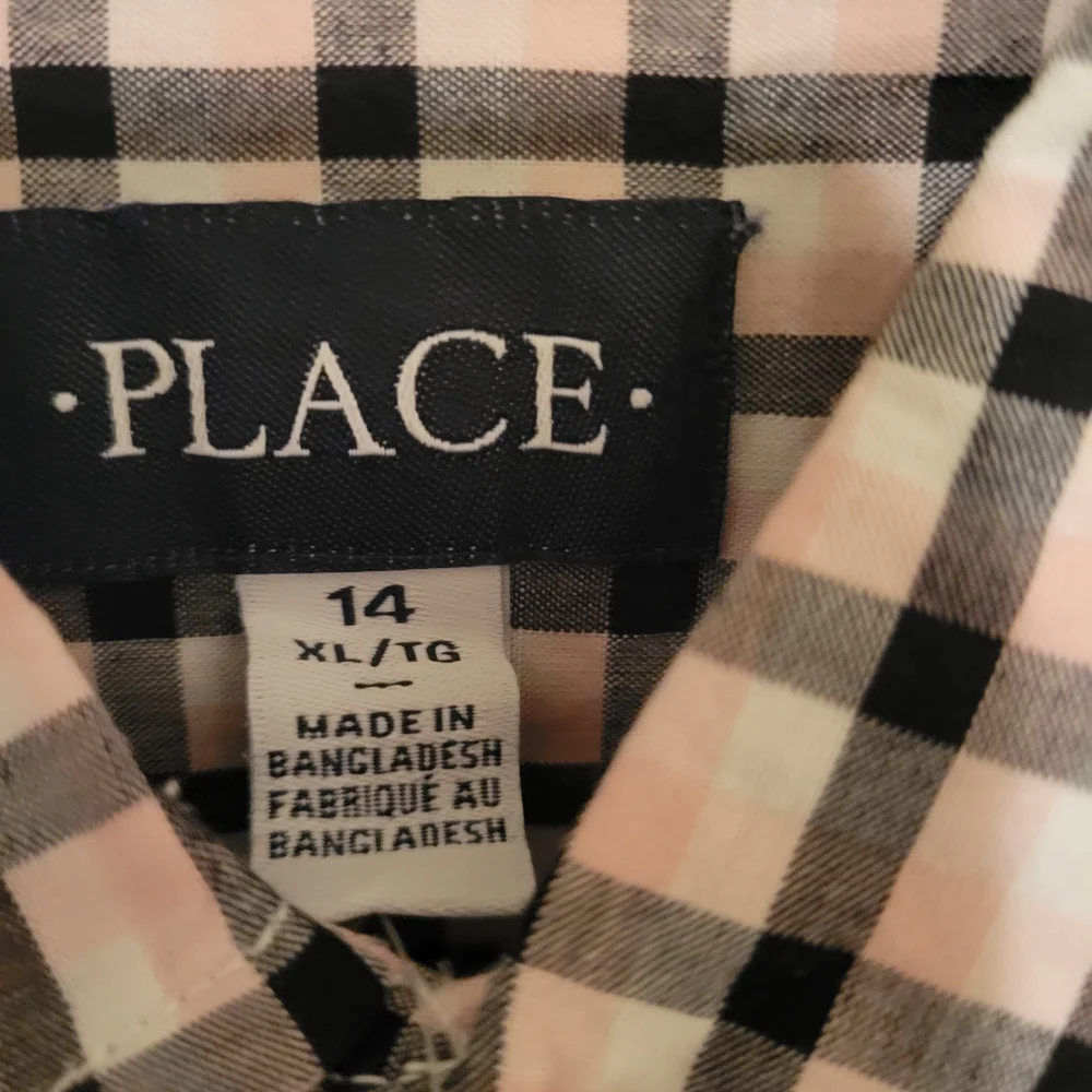 The Children's Place Boys Youth Black and White Plaid Button Down Shirt